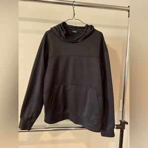 Nike pullover, never worn, no tags